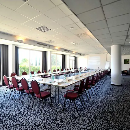 Hotel Birdy By Happyculture 4*